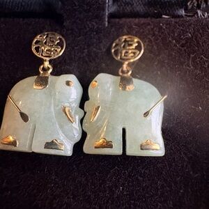 Vintage 14 Kt Jade Elephant Earrings
